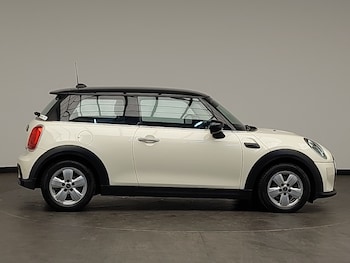 Used MINI Hatch 2022 for sale - 76392826: Photo