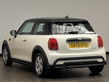 Used MINI Hatch 2022 for sale - 76392826: Photo