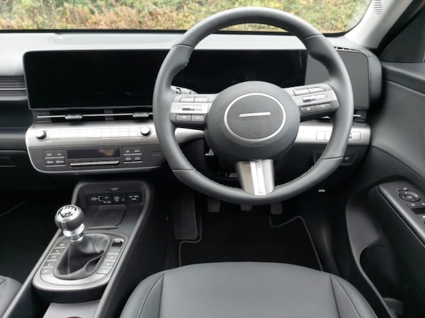 Used Hyundai KONA 2025 for sale - 76301365: Photo 2