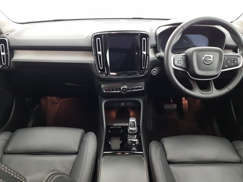 Used Volvo XC40 2024 for sale - 77325484: Photo 2
