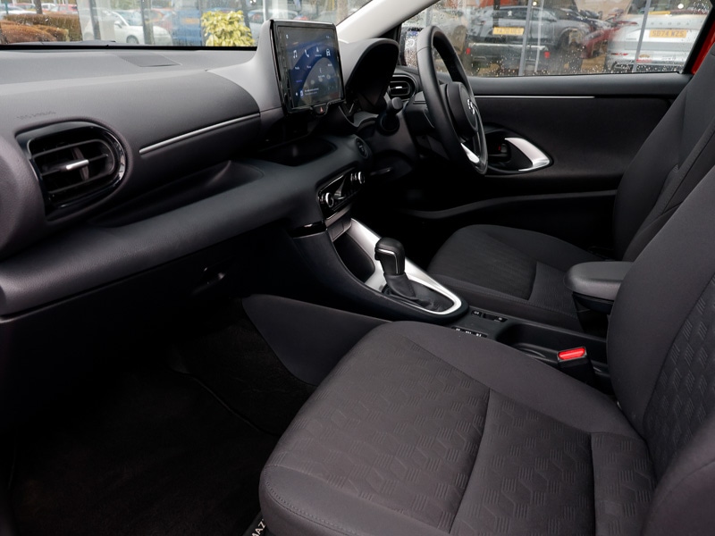 Used Mazda Mazda2 HYBRID 2024 for sale - 76771283: Photo 5