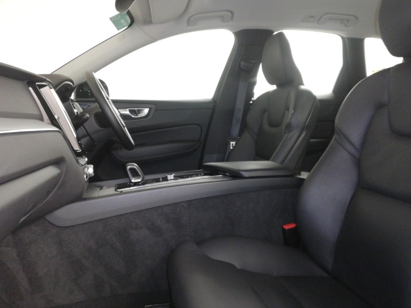 Used Volvo XC60 2023 for sale - 77454371: Photo 5