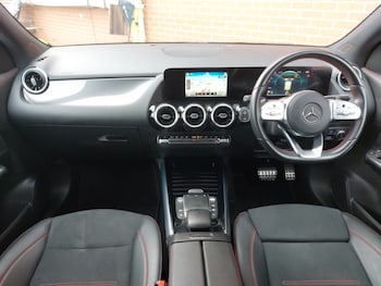 Used Mercedes-Benz GLA 2022 for sale - 76700338: Photo