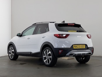 Used Kia Stonic 2023 for sale - 79318959: Photo