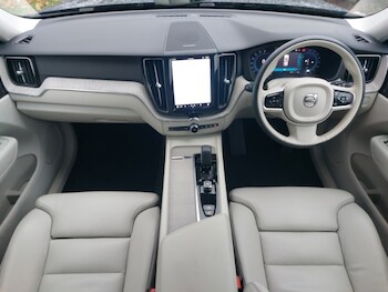 Used Volvo XC60 2022 for sale - 76544193: Photo