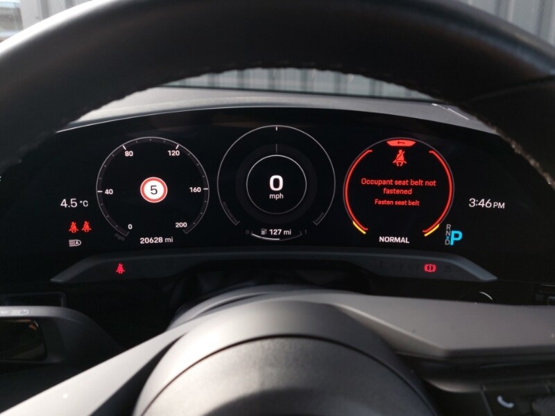 Used Porsche Taycan 2022 for sale - 77585350: Photo 11