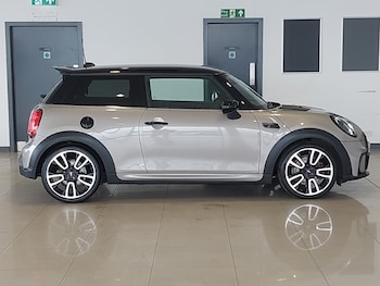 Used MINI Hatch 2022 for sale - 77877170: Photo