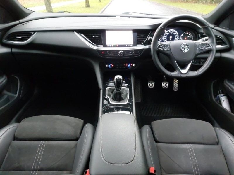 Used Vauxhall Insignia 2020 for sale - 77046788: Photo 2