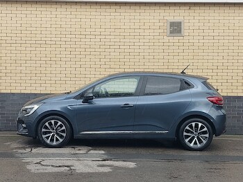 Used Renault Clio 2020 for sale - 77817220: Photo