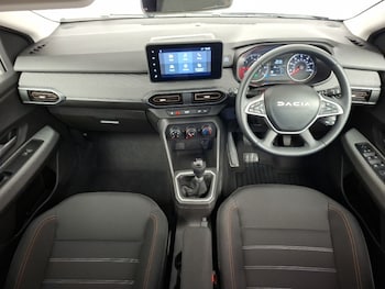 Used Dacia Sandero Stepway 2025 for sale - 79528969: Photo