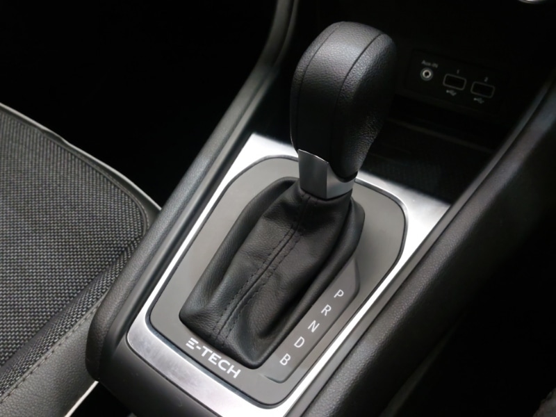 Used Renault Captur 2023 for sale - 77923368: Photo 12