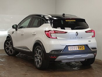 Used Renault Captur 2023 for sale - 77923368: Photo