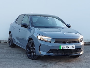 2025 - 100kW Ultimate 50kWh 5dr Auto