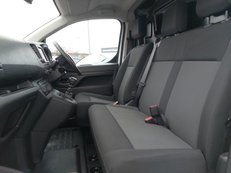 Used Vauxhall Vivaro 2023 for sale - 77782806: Photo 5