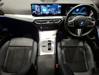 Used BMW 3 Series 2024 for sale - 79257089: Photo