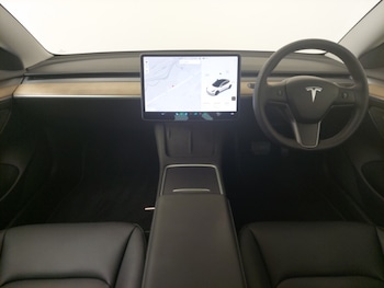 Used Tesla Model 3 2021 for sale - 76129646: Photo 2
