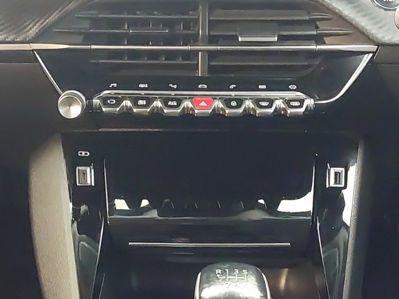 Used Peugeot 2008 2022 for sale - 76629275: Photo 11