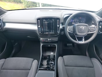 Used Volvo XC40 2026 for sale - 79069578: Photo