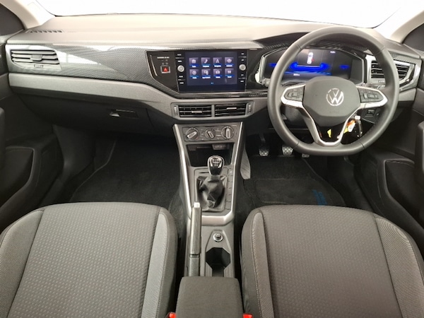 Used Volkswagen Polo 2024 for sale - 76171828: Photo 2