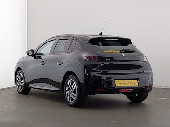 Used Peugeot 208 2021 for sale - 77948603: Photo