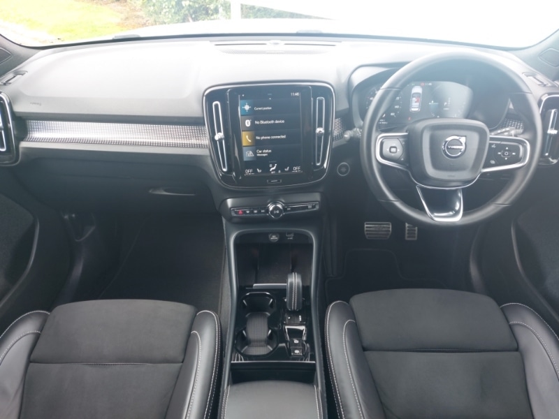 Used Volvo XC40 2022 for sale - 76952145: Photo 2