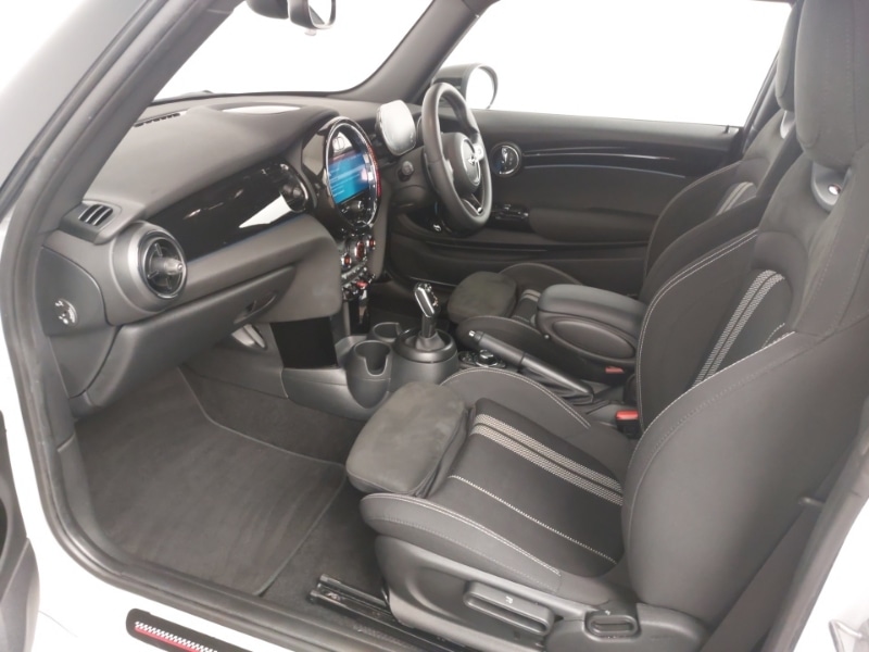 Used MINI Hatch 2023 for sale - 78216143: Photo 7