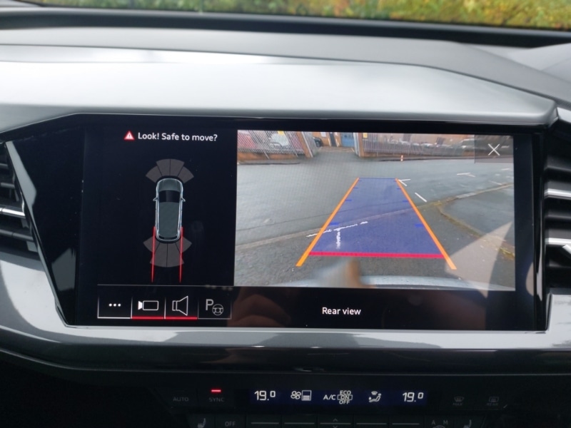 Used Audi Q4 e-tron 2022 for sale - 76511382: Photo 12