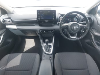 Used Toyota Yaris 2021 for sale - 78853290: Photo
