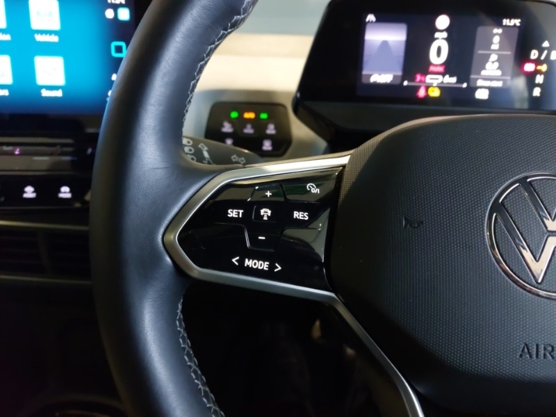 Used Volkswagen ID.3 2023 for sale - 77923474: Photo 10