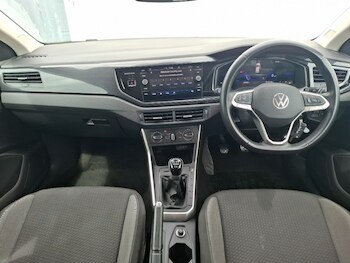 Used Volkswagen Polo 2024 for sale - 78952512: Photo