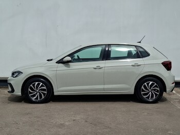 Used Volkswagen Polo 2024 for sale - 78952512: Photo