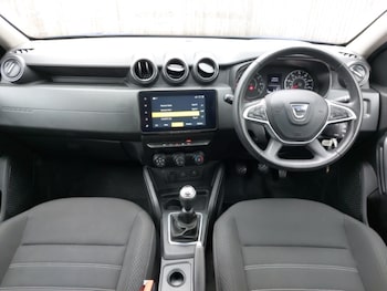 Used Dacia Duster 2022 for sale - 76220767: Photo 2