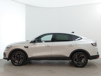 Used Renault Arkana 2023 for sale - 77483979: Photo