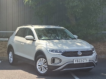 Used Volkswagen T-Roc 2023 for sale - 79516623: Photo