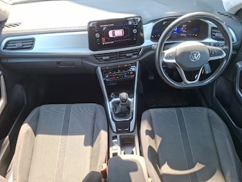 Used Volkswagen T-Roc 2023 for sale - 79516623: Photo