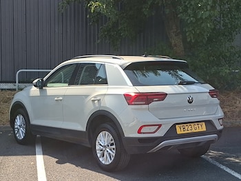 Used Volkswagen T-Roc 2023 for sale - 79516623: Photo