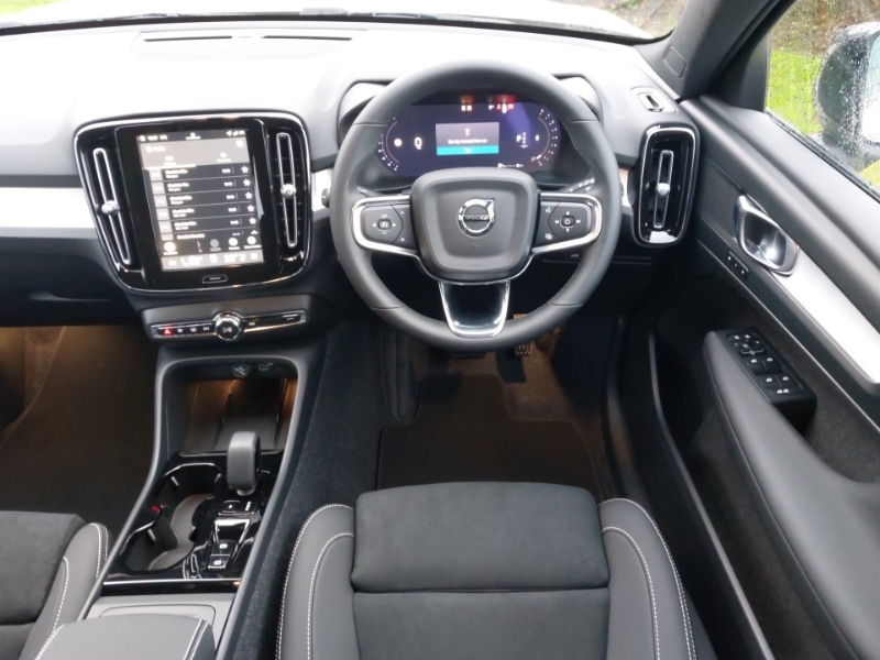 Used Volvo XC40 2025 for sale - 77142460: Photo 7