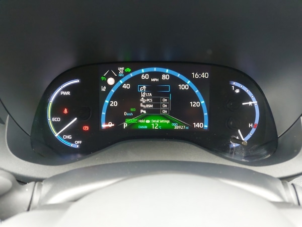 Used Toyota Yaris Cross 2022 for sale - 76237745: Photo 10