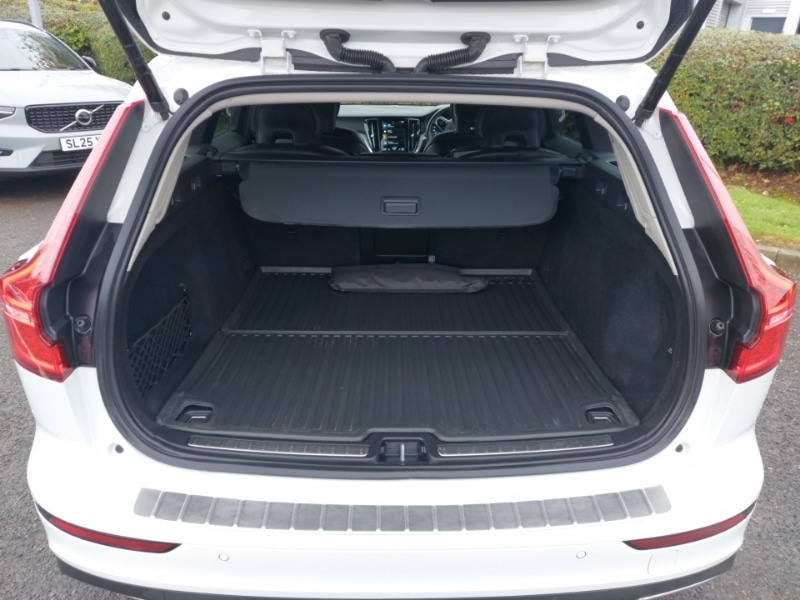 Used Volvo V60 2021 for sale - 76785946: Photo 8