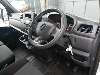 Used Renault Master 2023 for sale - 77339006: Photo