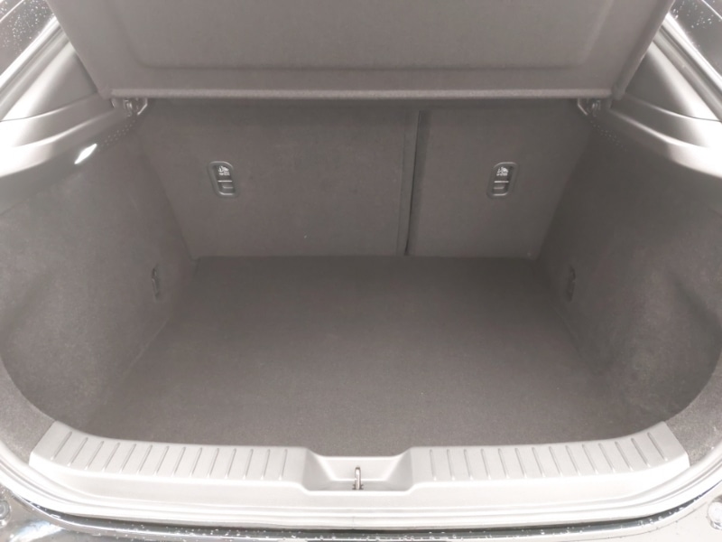 Used Mazda CX-30 2025 for sale - 76822622: Photo 8