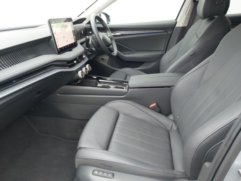 Used Skoda Superb 2024 for sale - 77090668: Photo 5