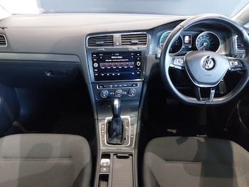 Used Volkswagen Golf 2020 for sale - 76532898: Photo