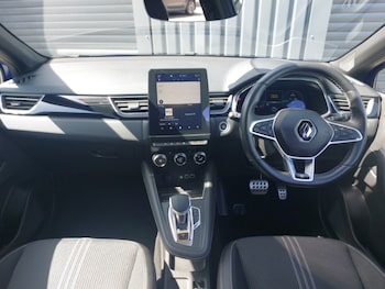 Used Renault Captur 2023 for sale - 78647824: Photo