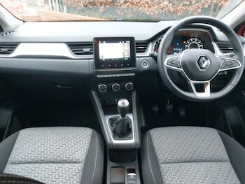 Used Renault Captur 2022 for sale - 77923172: Photo