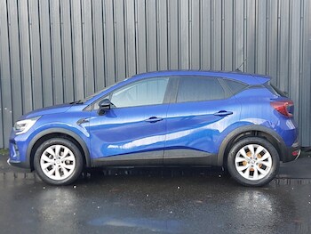 Used Renault Captur 2022 for sale - 76537518: Photo