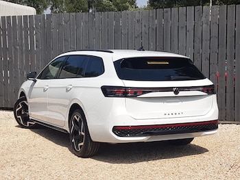 Used Volkswagen Passat 2025 for sale - 78515974: Photo