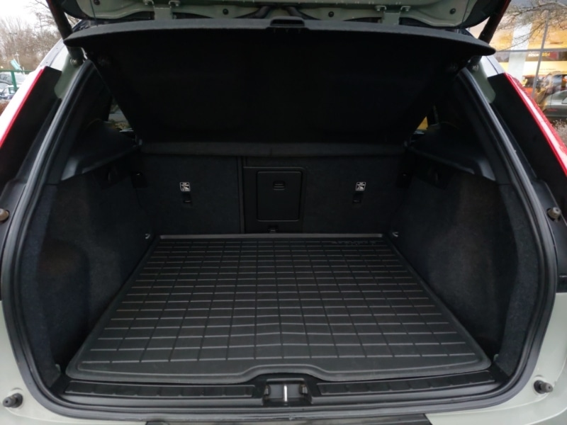 Used Volvo XC40 2021 for sale - 77285290: Photo 8