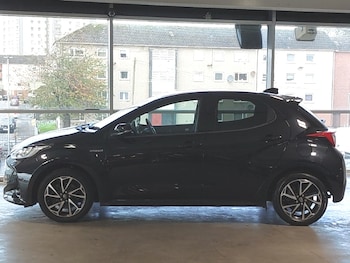 Used Toyota Yaris 2021 for sale - 76451520: Photo