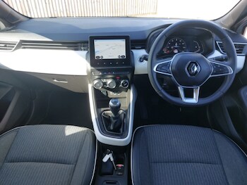 Used Renault Clio 2022 for sale - 78647712: Photo